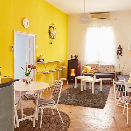 Get Inn Skopje Hostel Εξωτερικό φωτογραφία