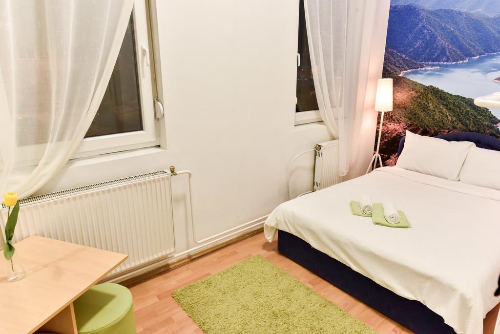 Get Inn Skopje Hostel Εξωτερικό φωτογραφία