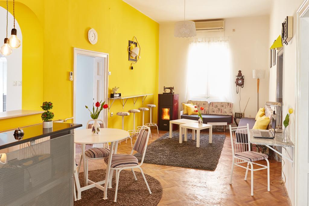 Get Inn Skopje Hostel Εξωτερικό φωτογραφία