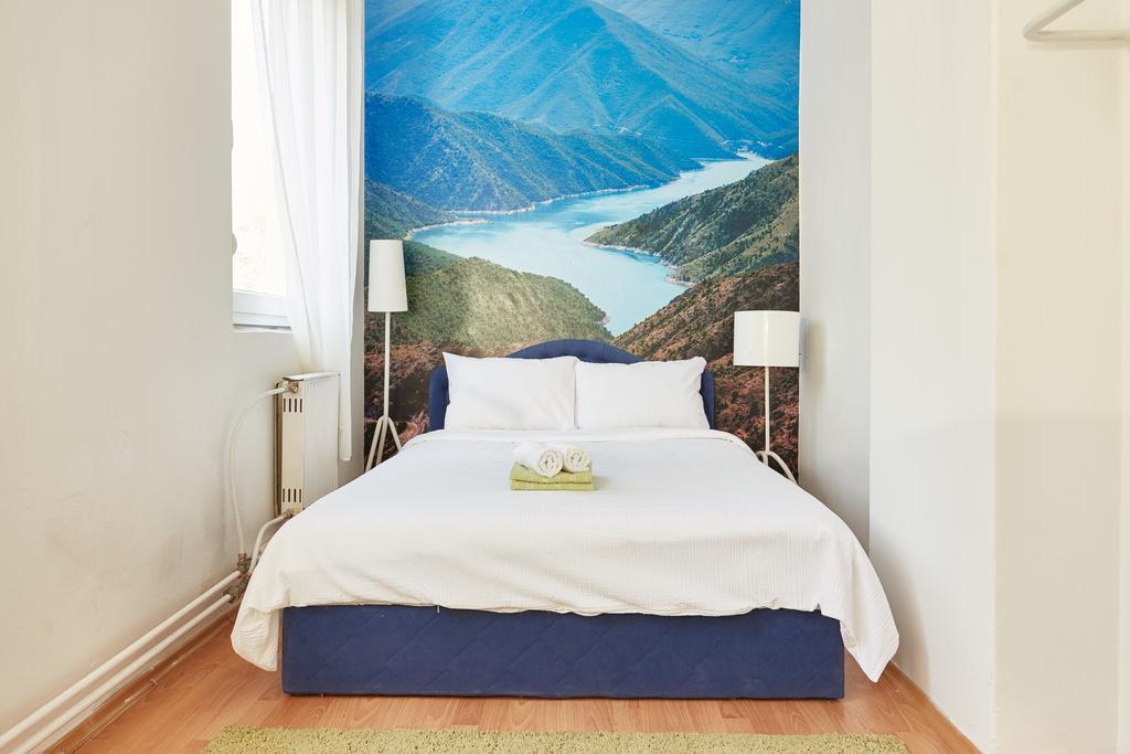 Get Inn Skopje Hostel Εξωτερικό φωτογραφία