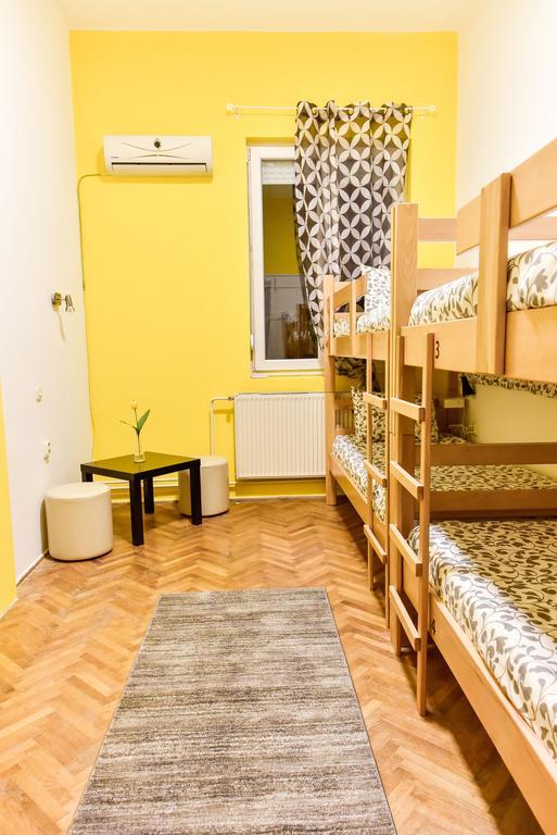 Get Inn Skopje Hostel Εξωτερικό φωτογραφία