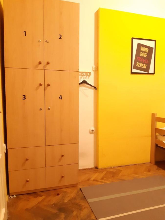 Get Inn Skopje Hostel Εξωτερικό φωτογραφία